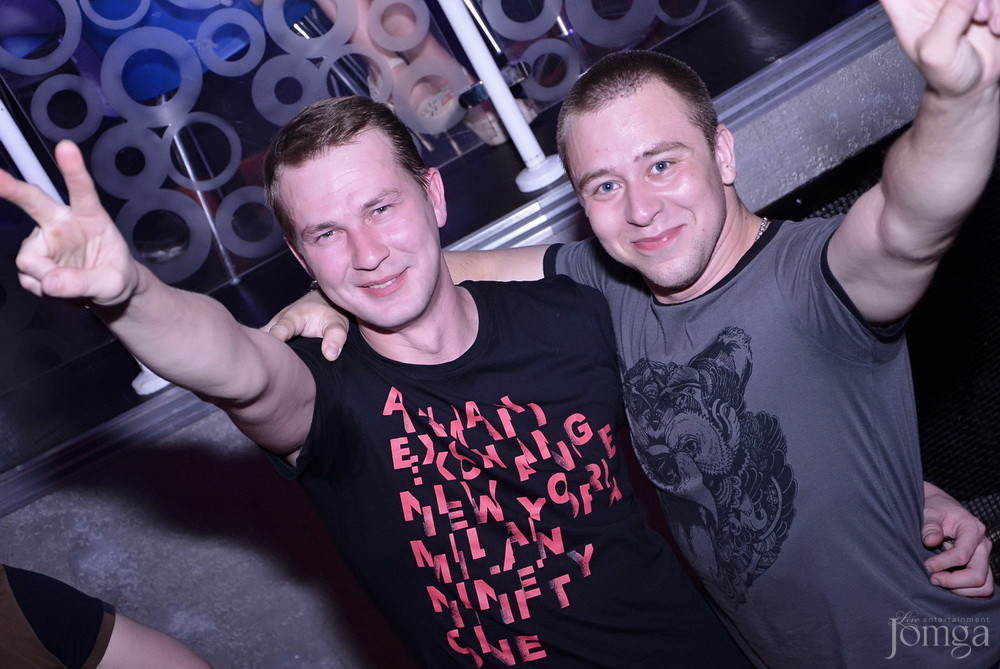 Фотография с Мокрая майка в Пятерочка