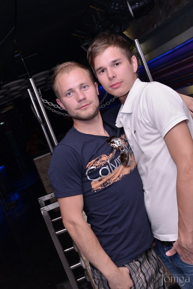 Фотография с Мокрая майка в Пятерочка