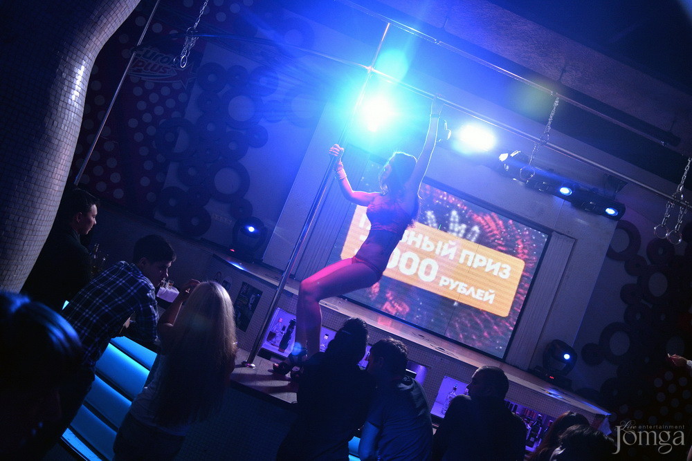 Фотография с Мокрая майка в Пятерочка