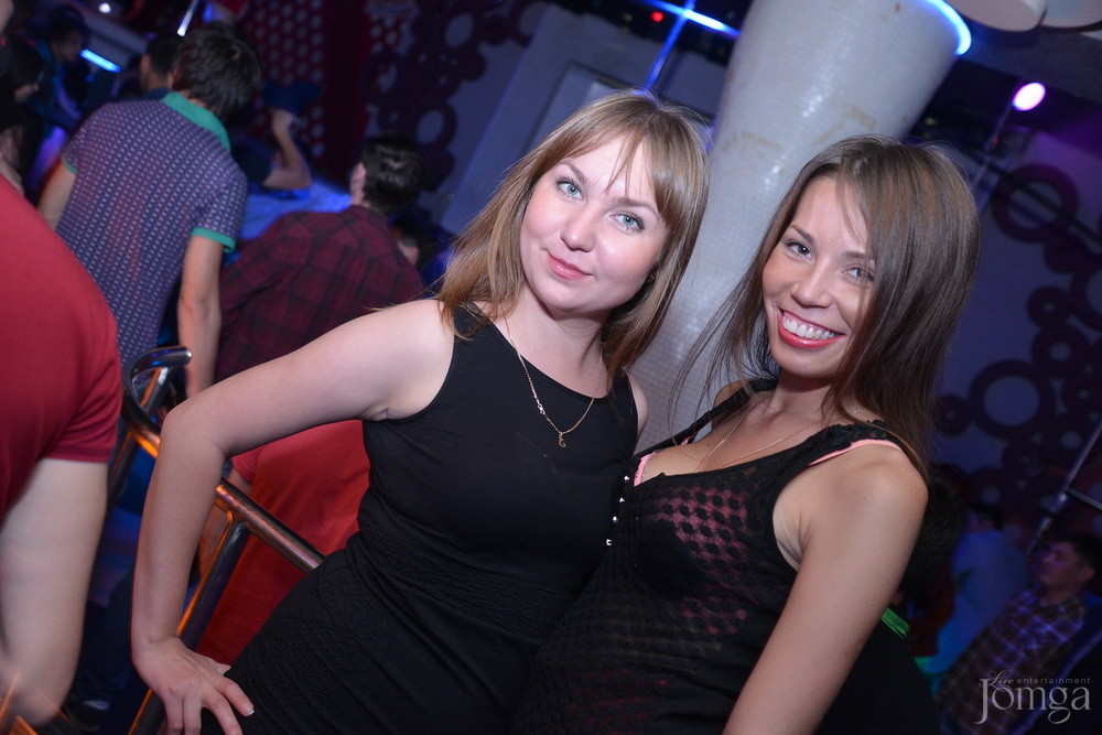 Фотография с Мокрая майка в Пятерочка