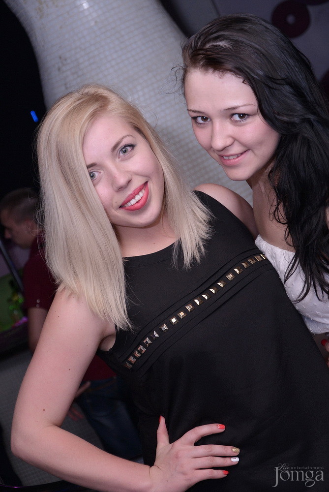 Фотография с Мокрая майка в Пятерочка