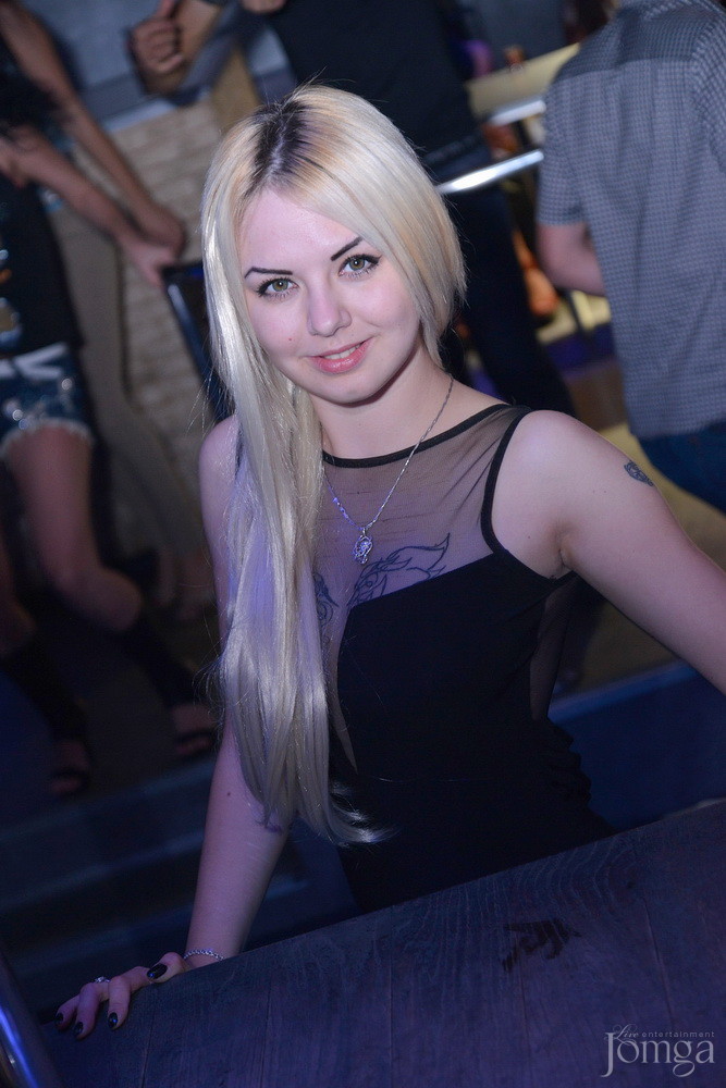 Фотография с Мокрая майка в Пятерочка