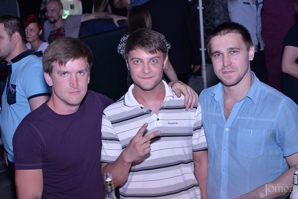 Фотография с Мокрая майка в Пятерочка