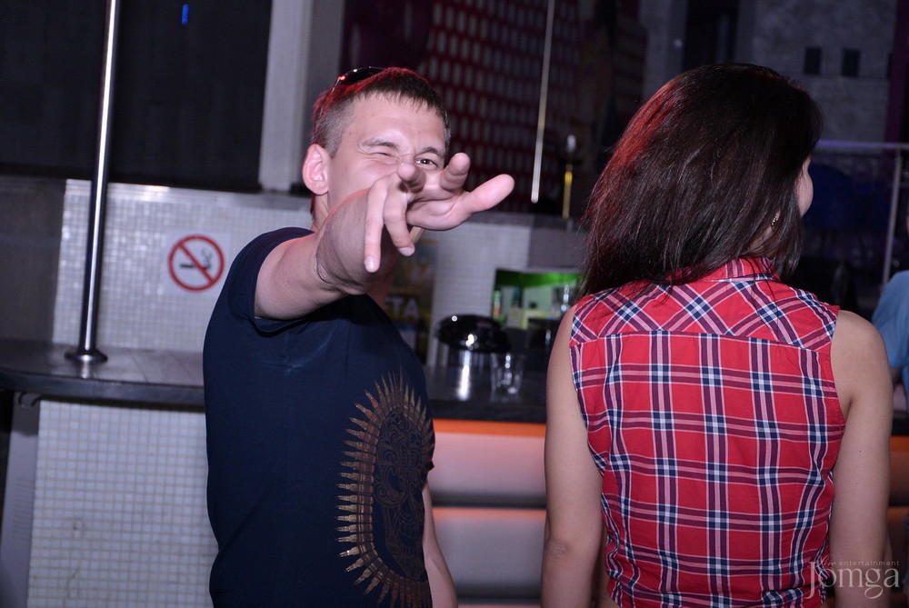 Фотография с Мокрая майка в Пятерочка