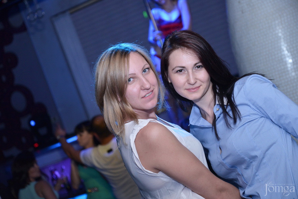 Фотография с Мокрая майка в Пятерочка