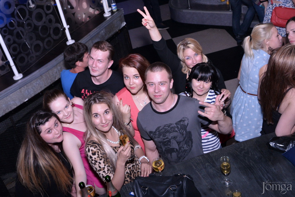 Фотография с Мокрая майка в Пятерочка