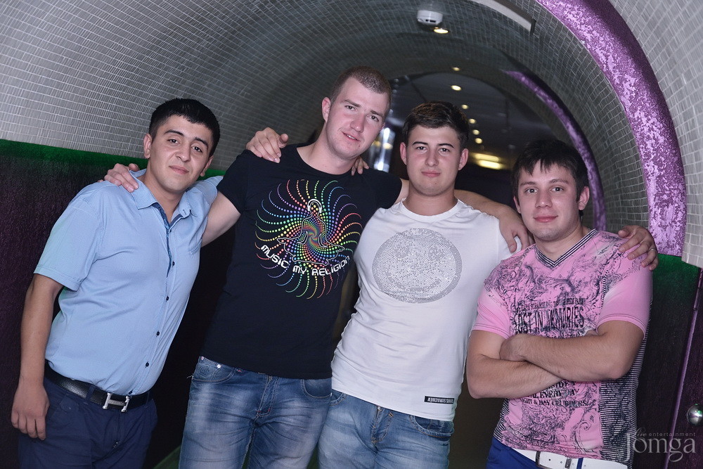 Фотография с PENTHOUSE в Пятерочка