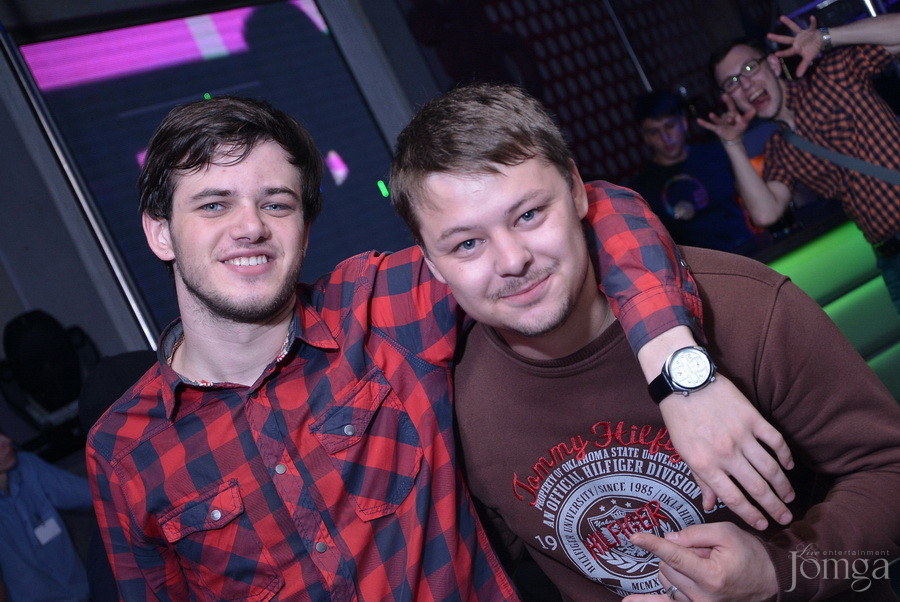 Фотография с Мокрая майка в Пятерочка