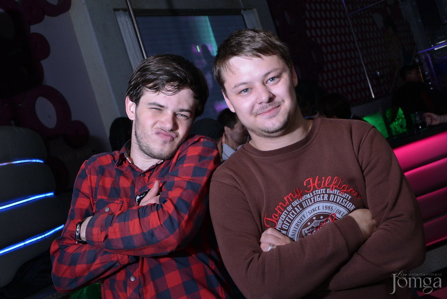 Фотография с Мокрая майка в Пятерочка