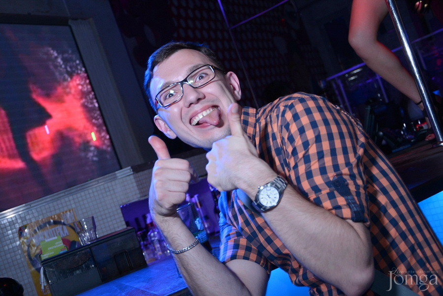 Фотография с Мокрая майка в Пятерочка