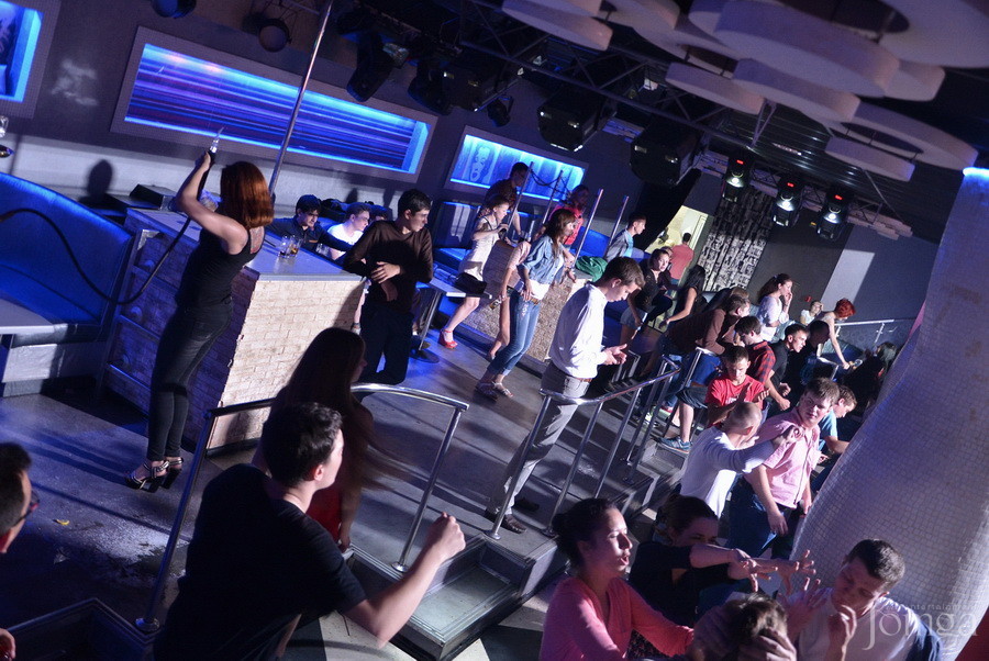 Фотография с Мокрая майка в Пятерочка