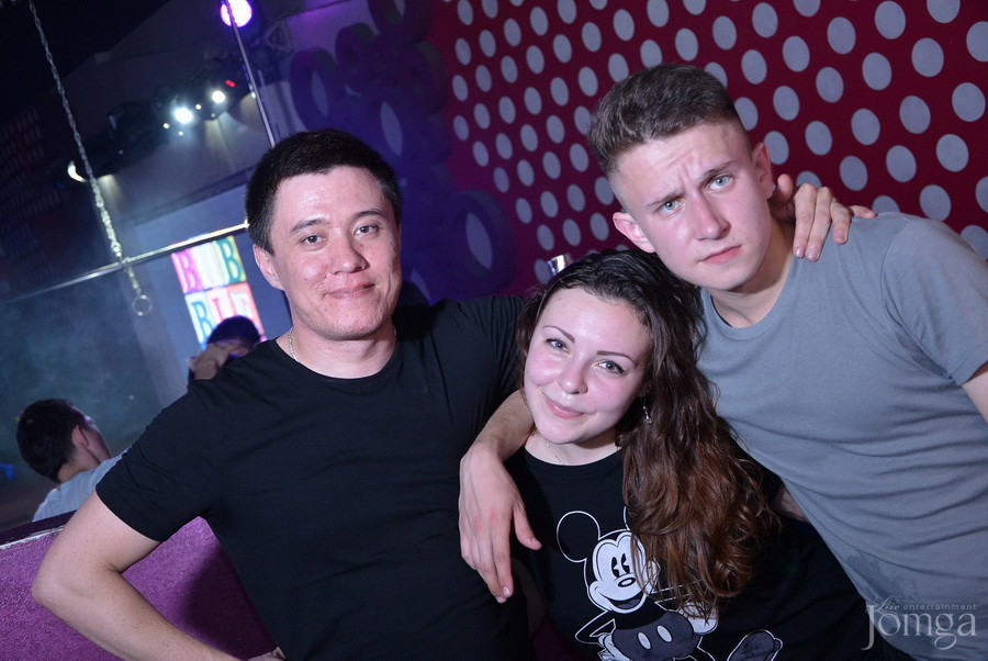 Фотография с Мокрая майка в Пятерочка