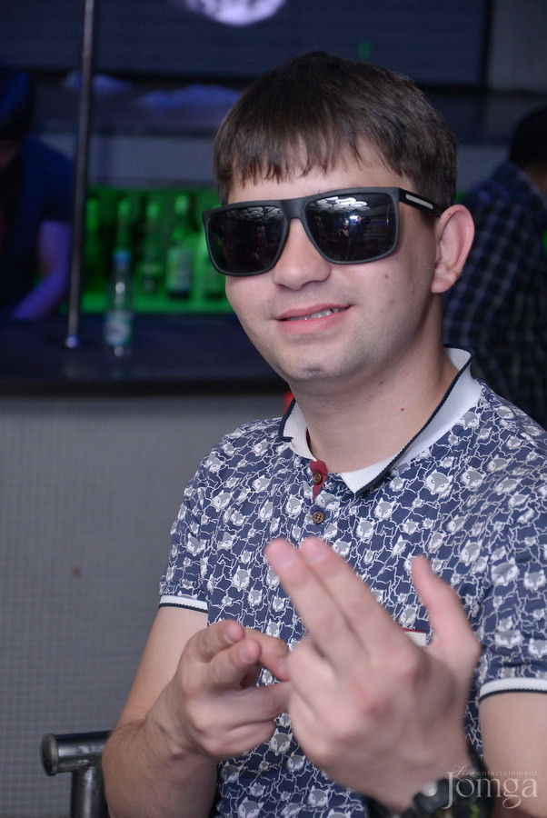 Фотография с Мокрая майка в Пятерочка