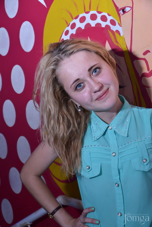 Фотография с Мокрая майка в Пятерочка