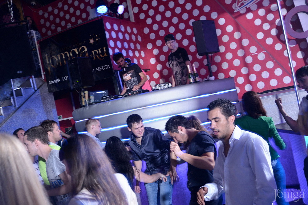 Фотография с VIP: B-DAY Хирург в Пятерочка