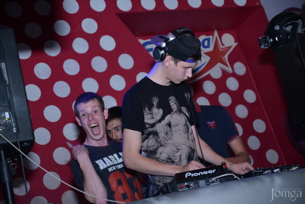 Фотография с VIP: B-DAY Хирург в Пятерочка