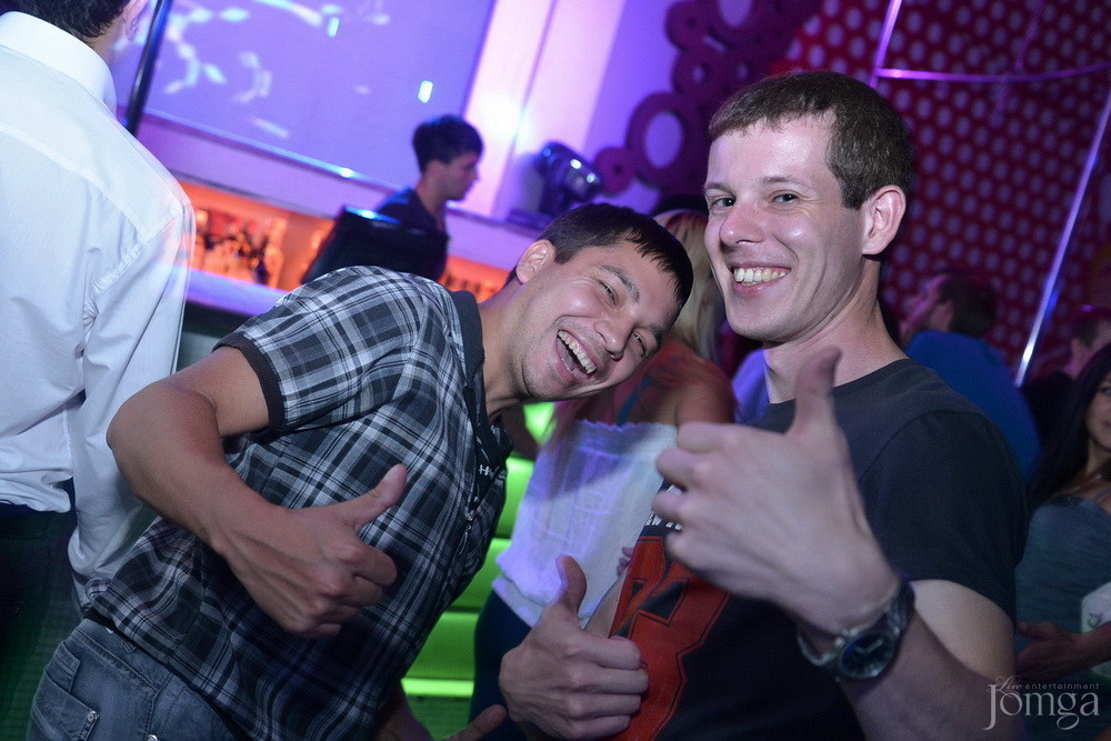 Фотография с VIP: B-DAY Хирург в Пятерочка