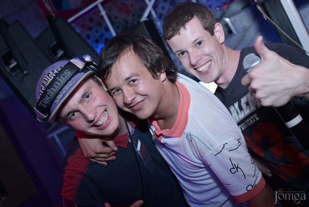 Фотография с VIP: B-DAY Хирург в Пятерочка