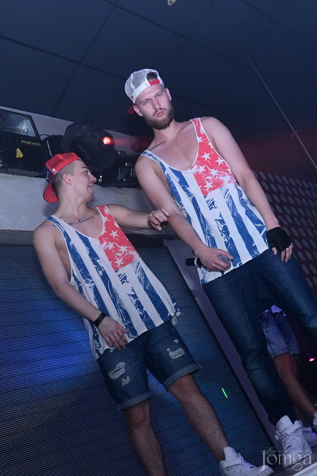 Фотография с VIP в Пятерочка