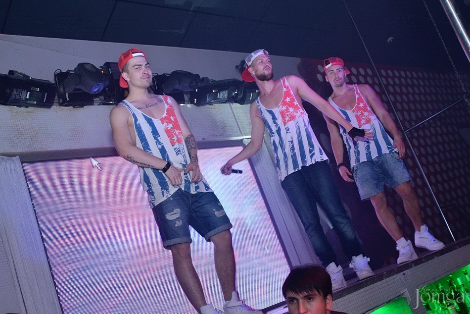 Фотография с VIP в Пятерочка