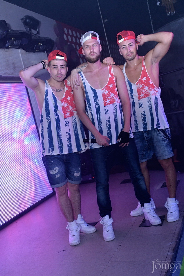 Фотография с VIP в Пятерочка