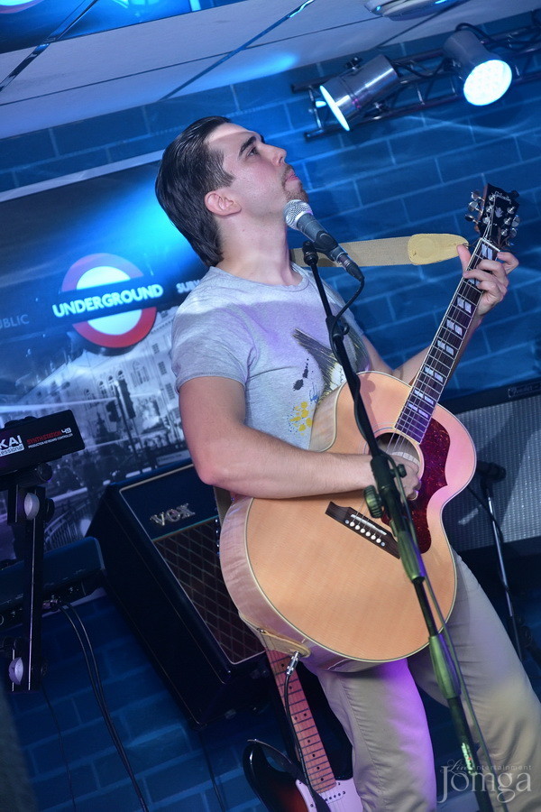 Фотография с гр "MADO" в Пятерочка