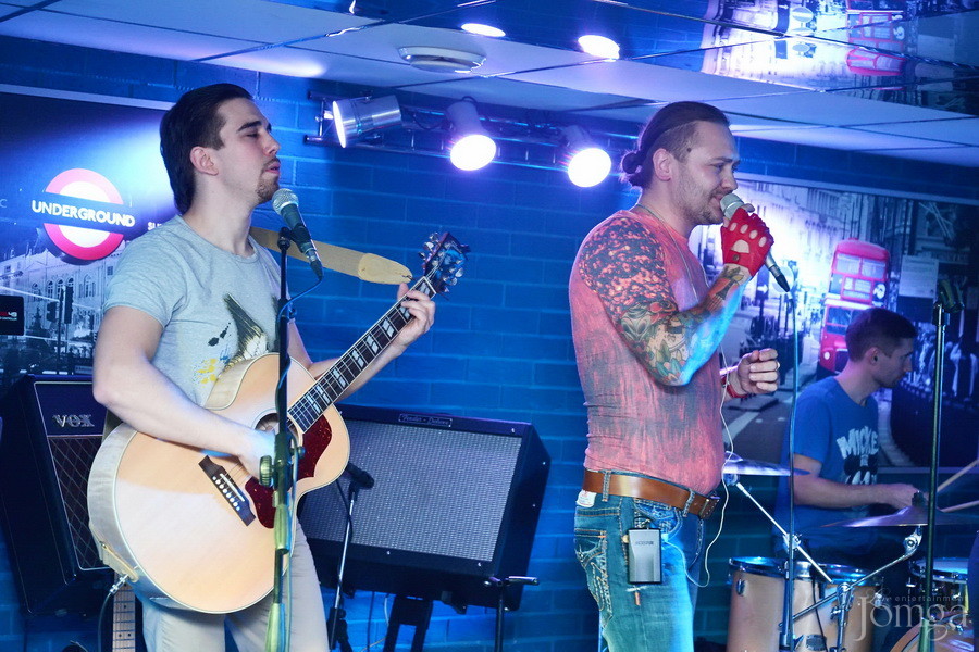 Фотография с гр "MADO" в Пятерочка