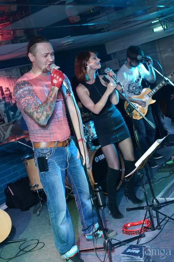 Фотография с гр "MADO" в Пятерочка