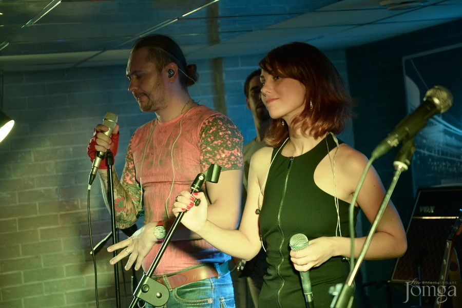 Фотография с гр "MADO" в Пятерочка