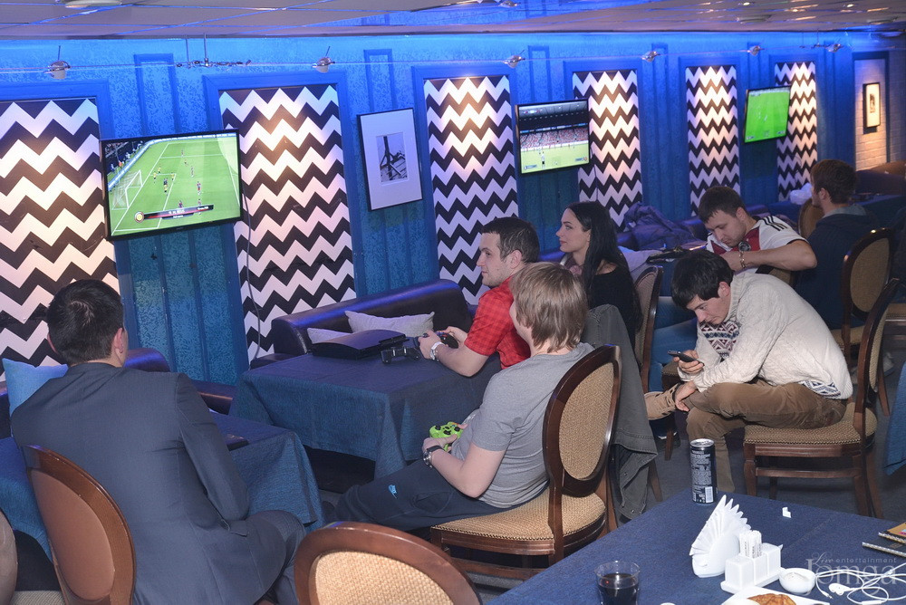 Фотография с FIFA 14 турнир в Пятерочка