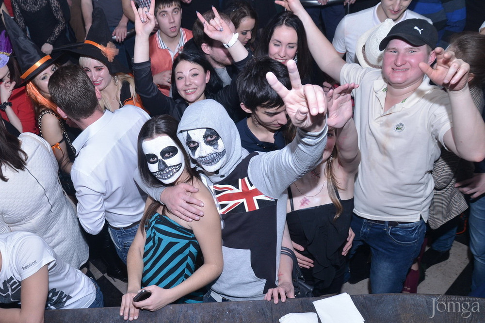 Фотография с Halloween 2 часть в Пятерочка