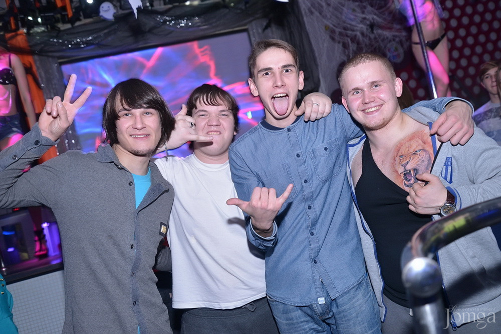 Фотография с Концерт Blues Division Band & вечеринка Trap  в Пятерочка