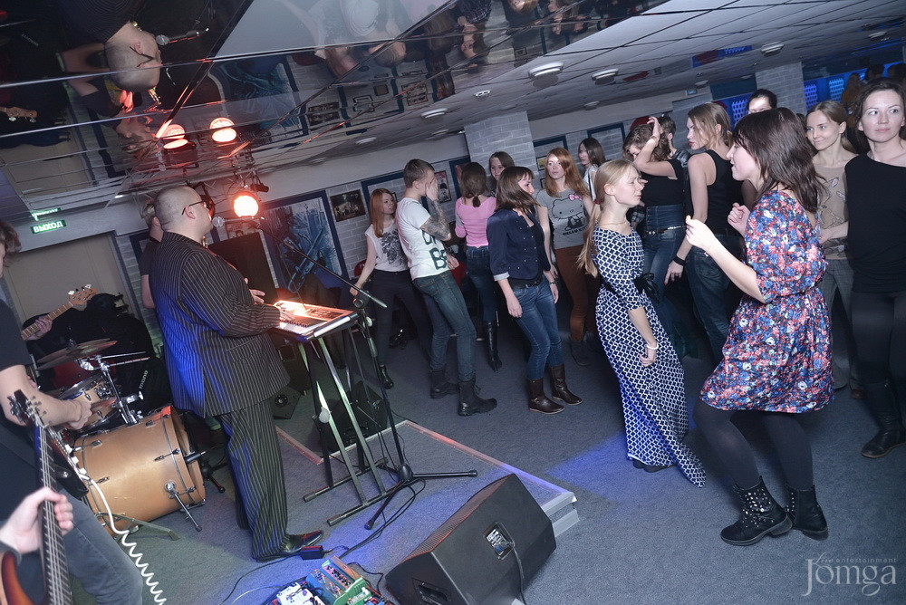 Фотография с Концерт Blues Division Band & вечеринка Trap  в Пятерочка