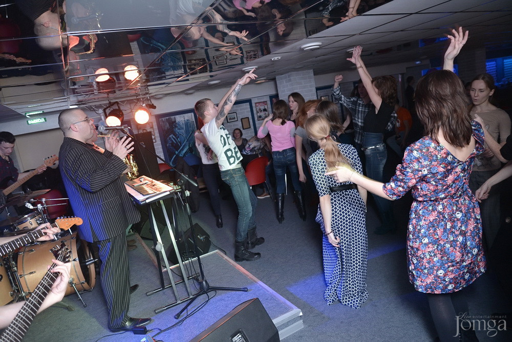 Фотография с Концерт Blues Division Band & вечеринка Trap  в Пятерочка