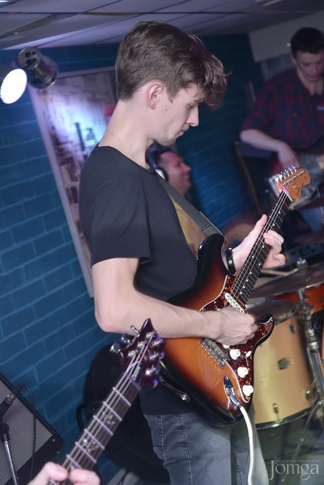 Фотография с Концерт Blues Division Band & вечеринка Trap  в Пятерочка