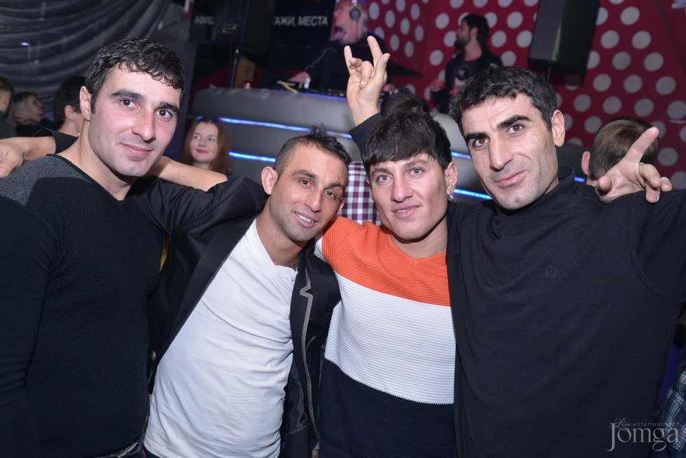 Фотография с B-day Dj Lucky в Пятерочка