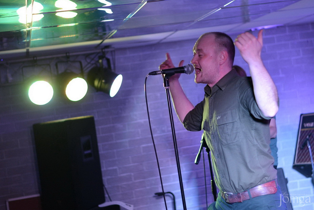 Фотография с гр.ЭССЕ презентация альбома в Пятерочка