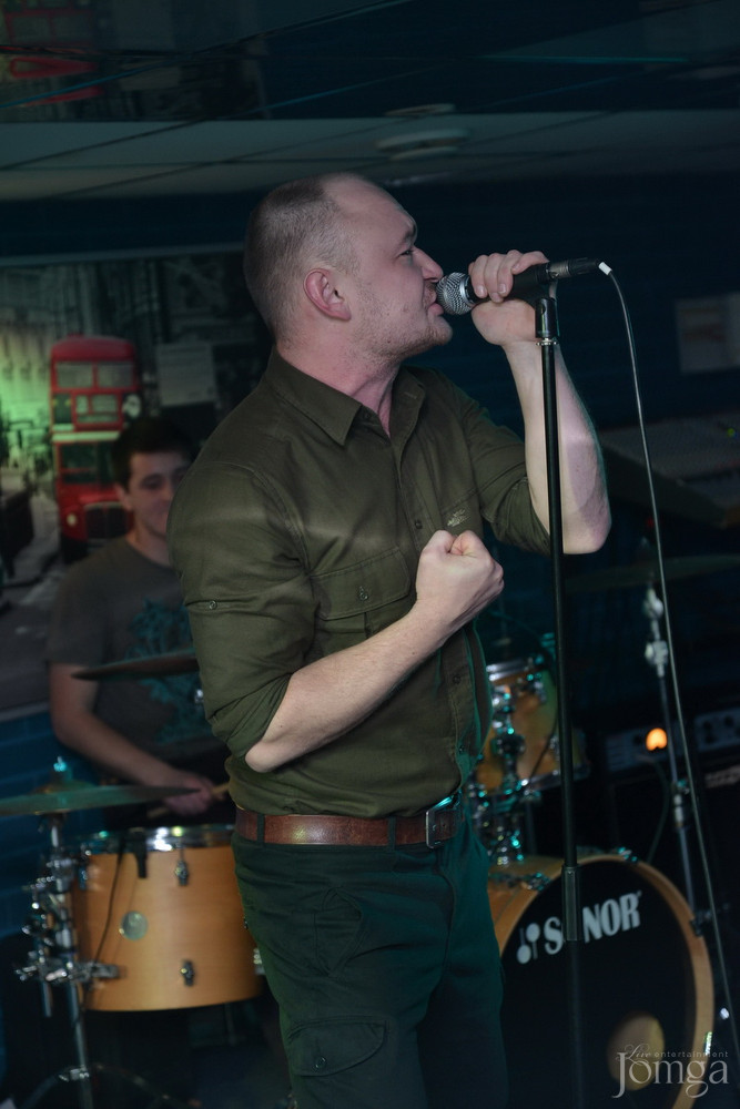 Фотография с гр.ЭССЕ презентация альбома в Пятерочка