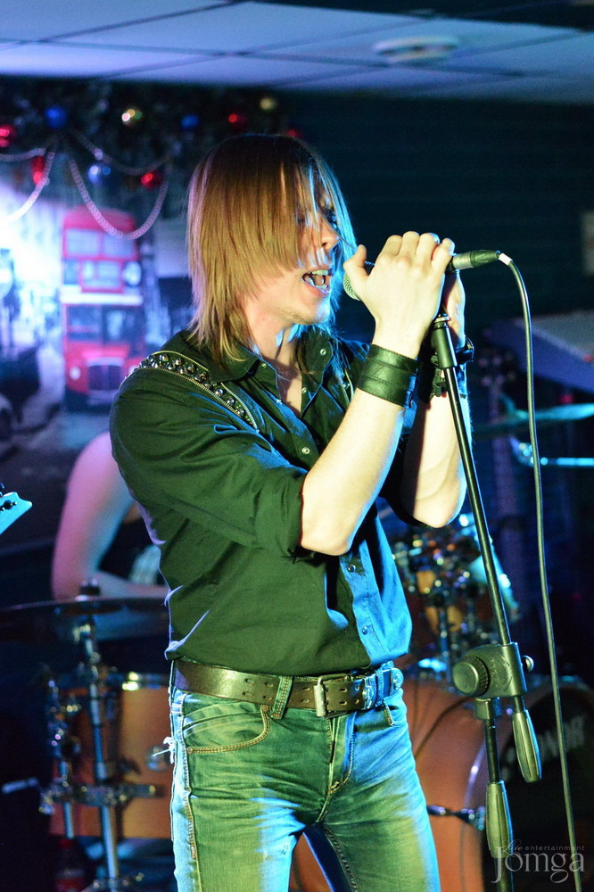 Фотография с гр. ЭССЕ & друзья в Пятерочка