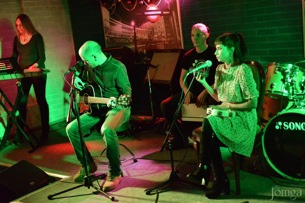 Фотография с гр. ЭССЕ & друзья в Пятерочка