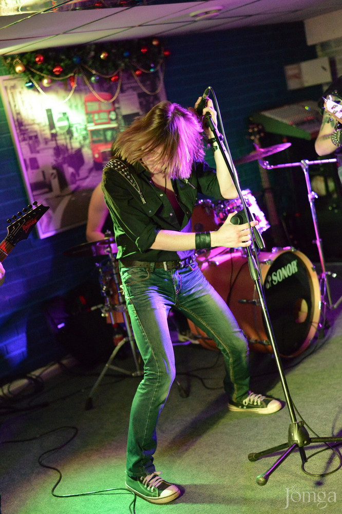 Фотография с гр. ЭССЕ & друзья в Пятерочка