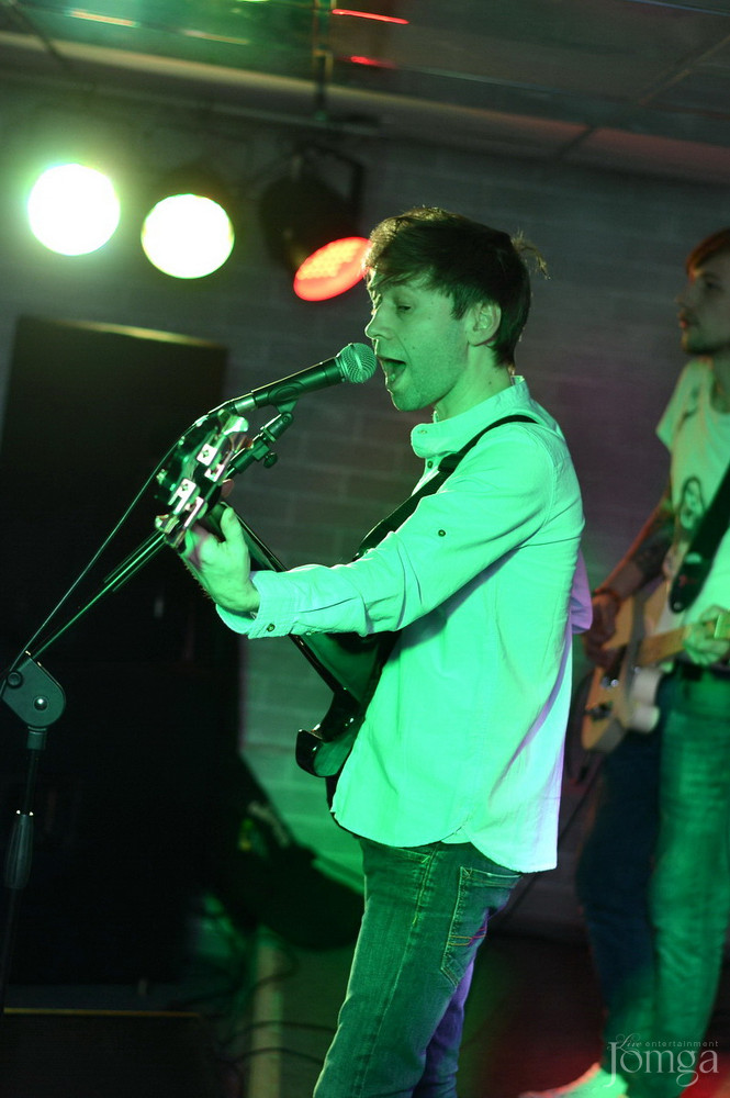 Фотография с гр. ЭССЕ & друзья в Пятерочка