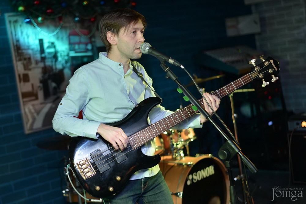 Фотография с гр. ЭССЕ & друзья в Пятерочка