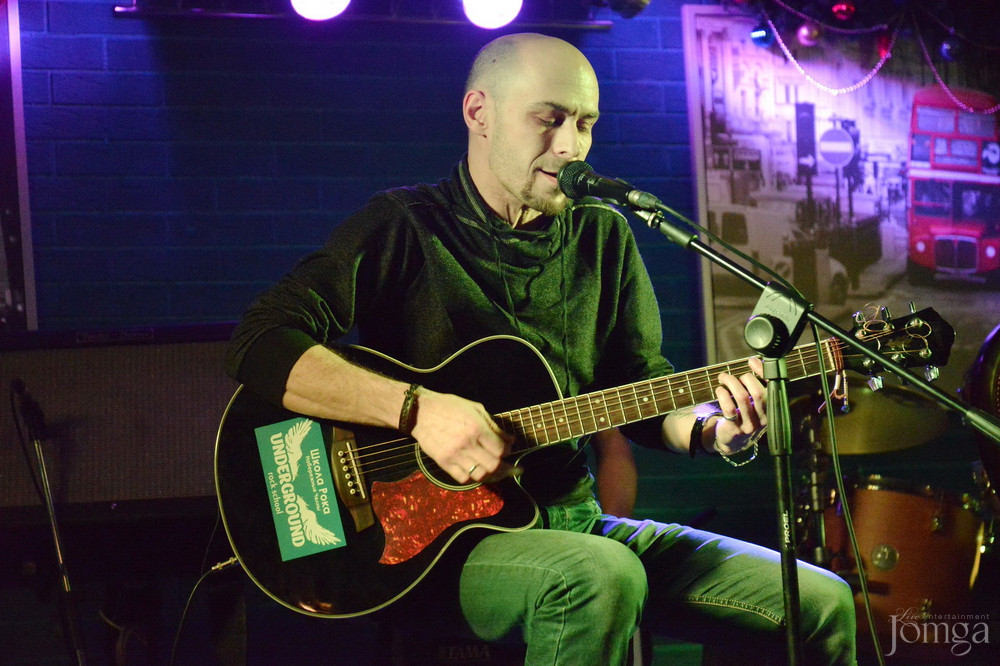 Фотография с гр. ЭССЕ & друзья в Пятерочка