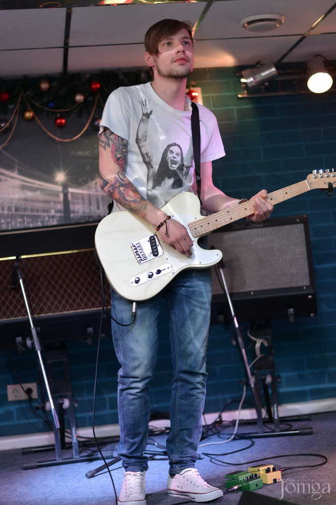 Фотография с гр. ЭССЕ & друзья в Пятерочка