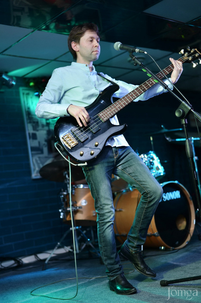 Фотография с гр. ЭССЕ & друзья в Пятерочка