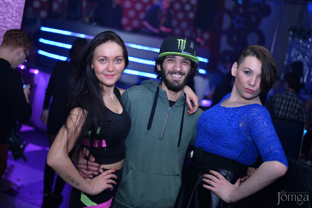 Фотография с Мокрая майка в Пятерочка