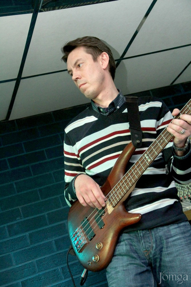 Фотография с Концерт гр. "ЛИСТЬЯ ТРАВЫ" (г. Казань) в Пятерочка