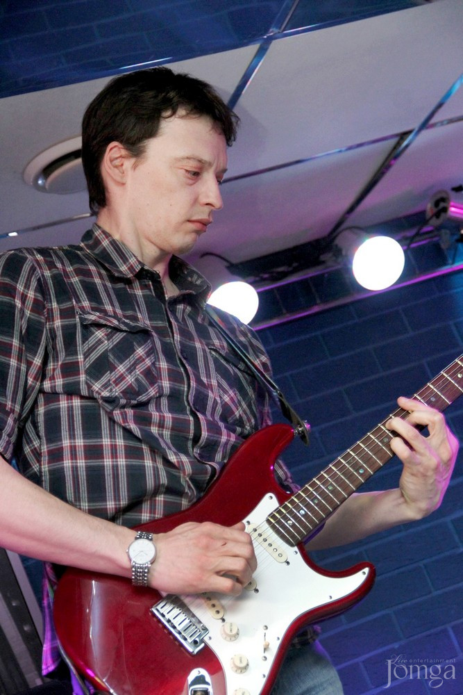 Фотография с Концерт гр. "ЛИСТЬЯ ТРАВЫ" (г. Казань) в Пятерочка