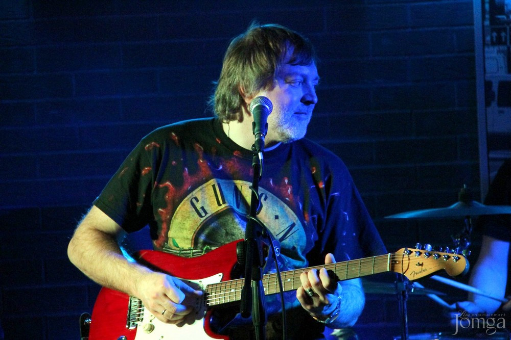 Фотография с Концерт гр. "ЛИСТЬЯ ТРАВЫ" (г. Казань) в Пятерочка